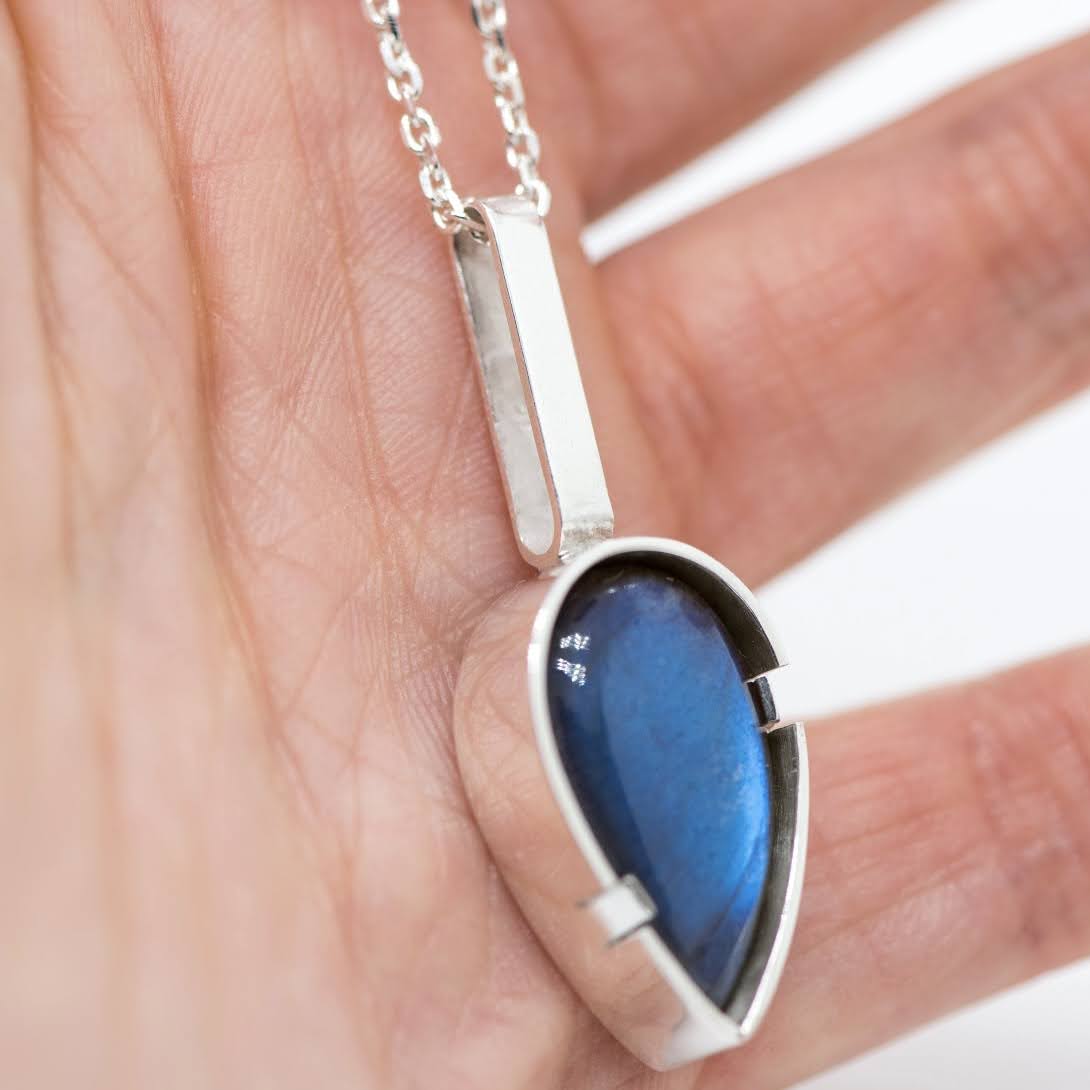 Labradorite pendant - MorphiArtForge