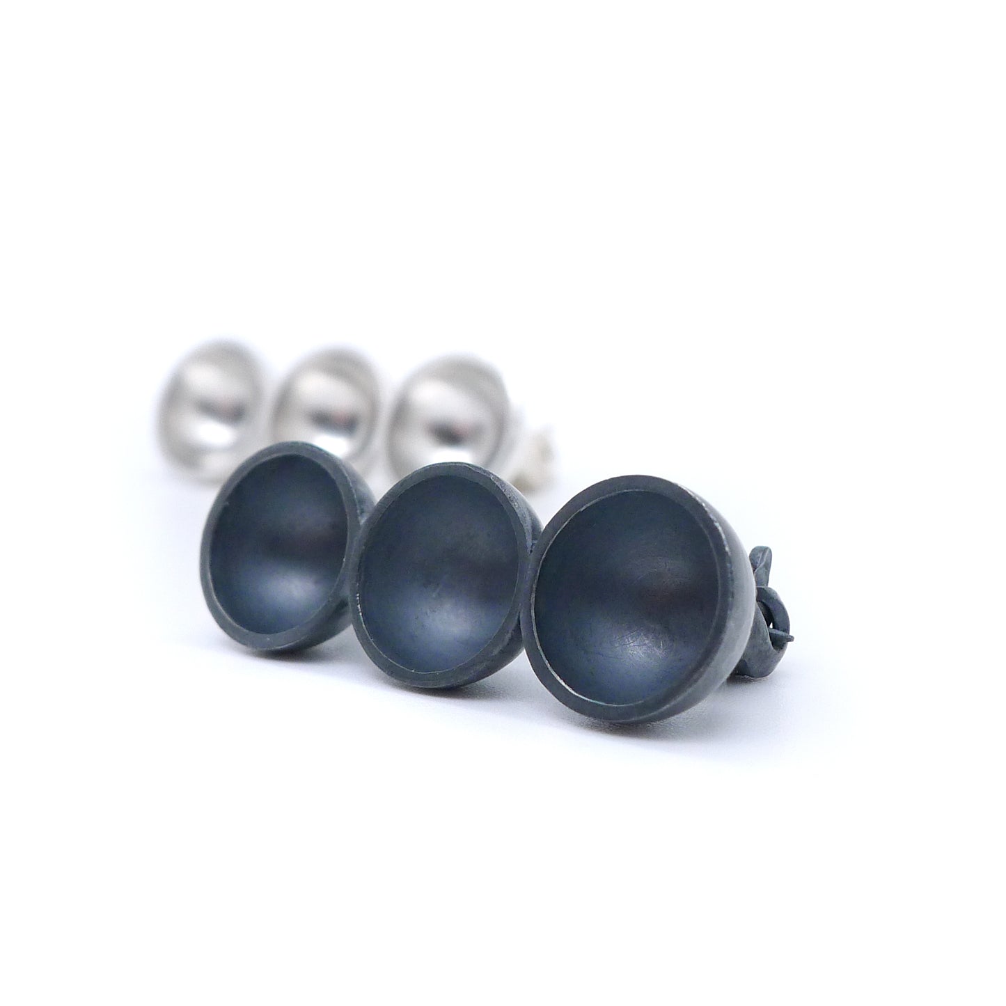 Breath Space: Ellipsis Brooch - MorphiArtForge