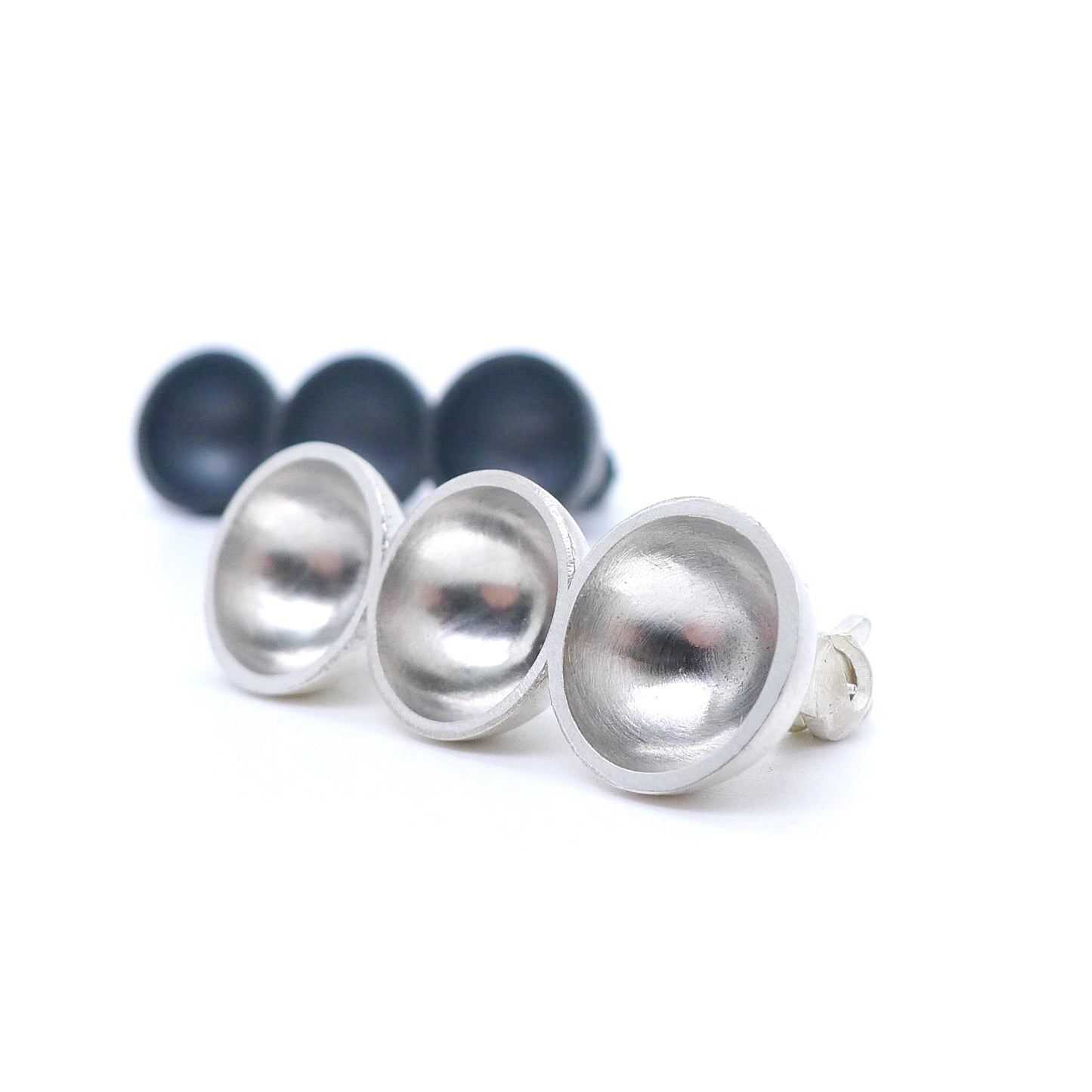 Breath Space: Ellipsis Brooch - MorphiArtForge