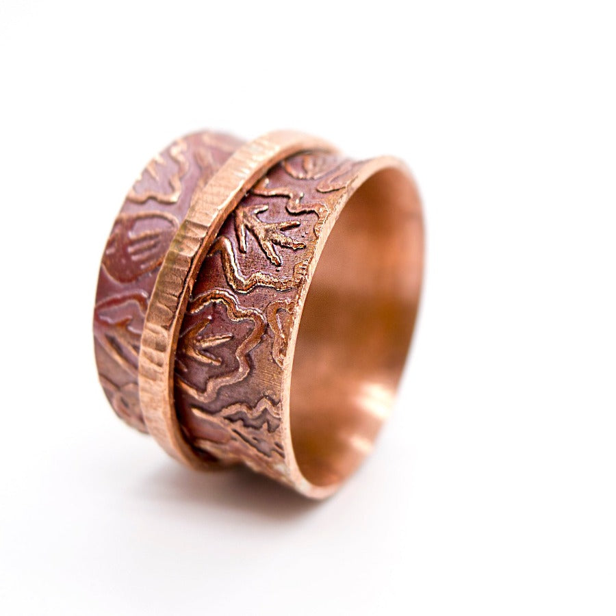 Copper Spinner Ring, Oak Leaf Patterned Meditation Ring, Band Ring, MorphiArtForge