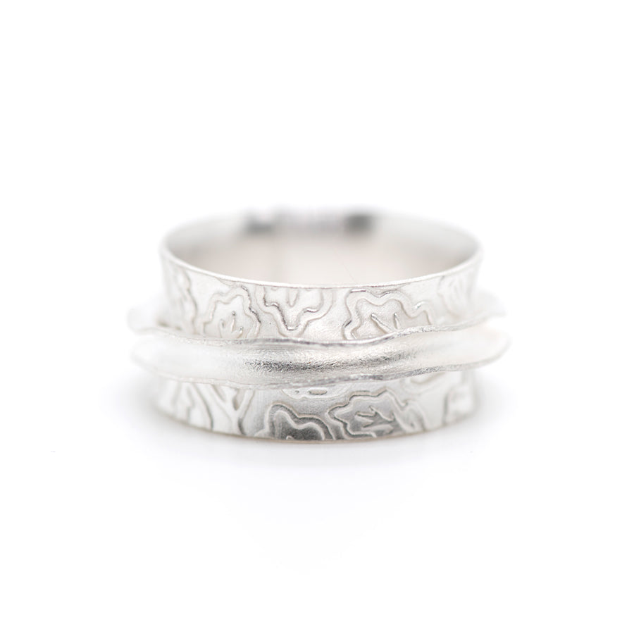 Oak Elegance: Silver Spinner Ring, Meditation Ring. MorphiArtForge, Art jewelry