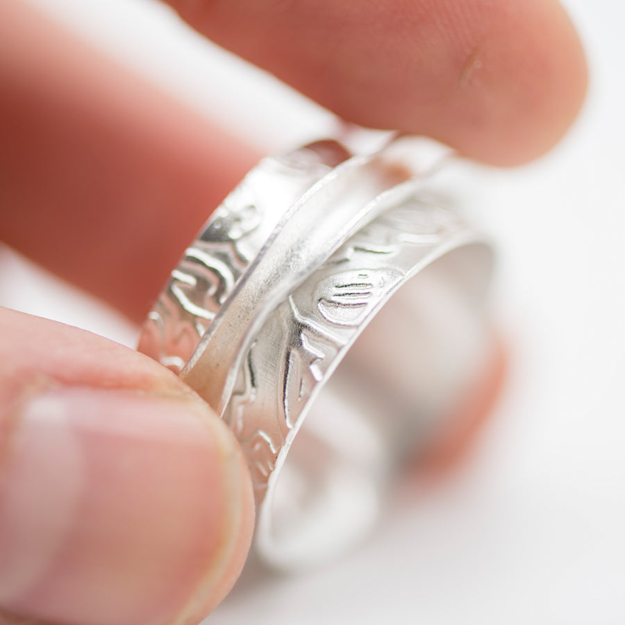 Oak Elegance: Silver Spinner Ring, Meditation Ring. MorphiArtForge, Art jewelry