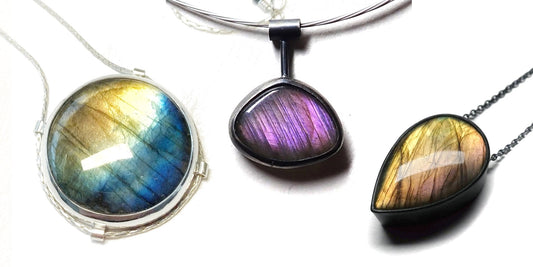 Labradorite: A Dance of Colors from Earth's Heart - MorphiArtForge