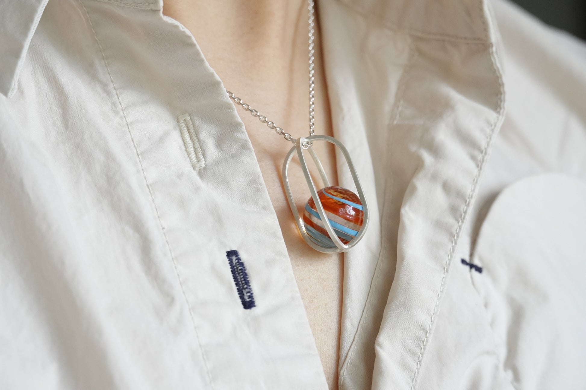 Marble Kinetic: Silver and Glass Pendant Necklace - MorphiArtForge