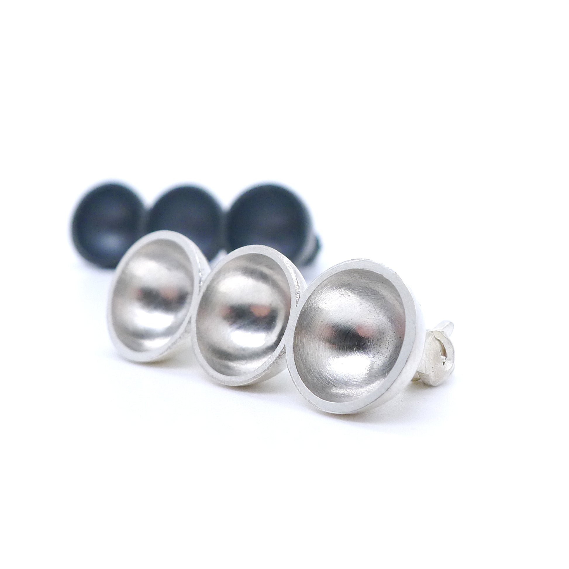Breath Space: Ellipsis Brooch - MorphiArtForge