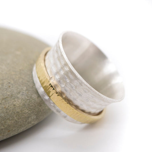 Waffle Texture Spinner Ring